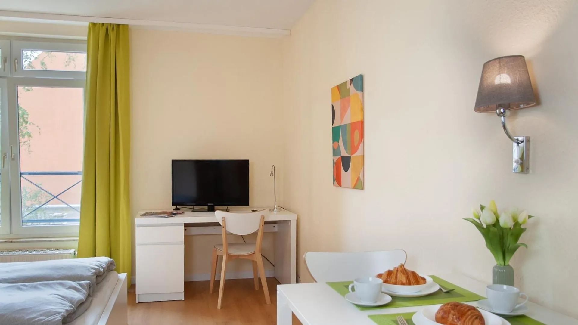 Ruhiges Studio Apartment Berlin Mitte 26M2 - U-Bahn Leopoldplatz By Rooms Berlin